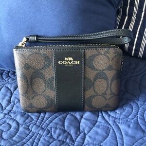 Coach Corner Zip Wristlet
